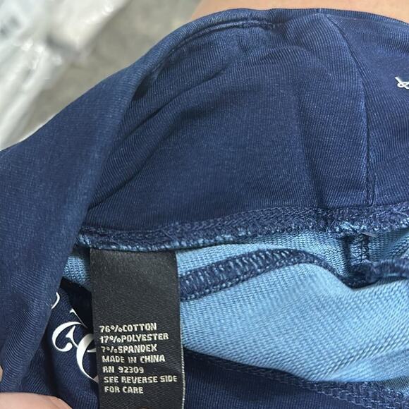 DG2 by Diane Gilman Comfort Waist Knit Flex Bermuda Indigo Short XS - Picture 6 of 7